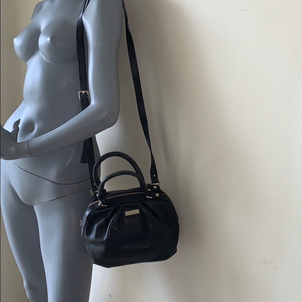KATE SPADE BLACK LEATHER HANDBAG/CROSSBODY - Picture 3 of 9